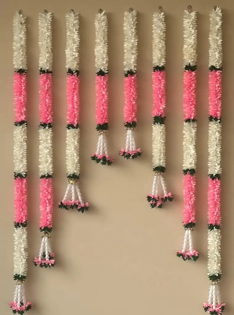 Aangan Ki Roshni   Garlands